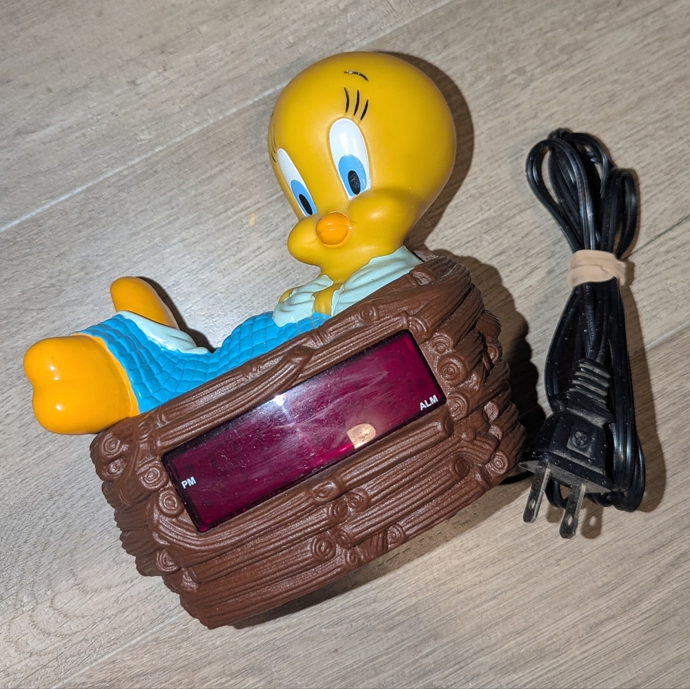 Vintage Tweety Bird Nest Alarm Clock Westclox 1996 Working Warner Bros Looney